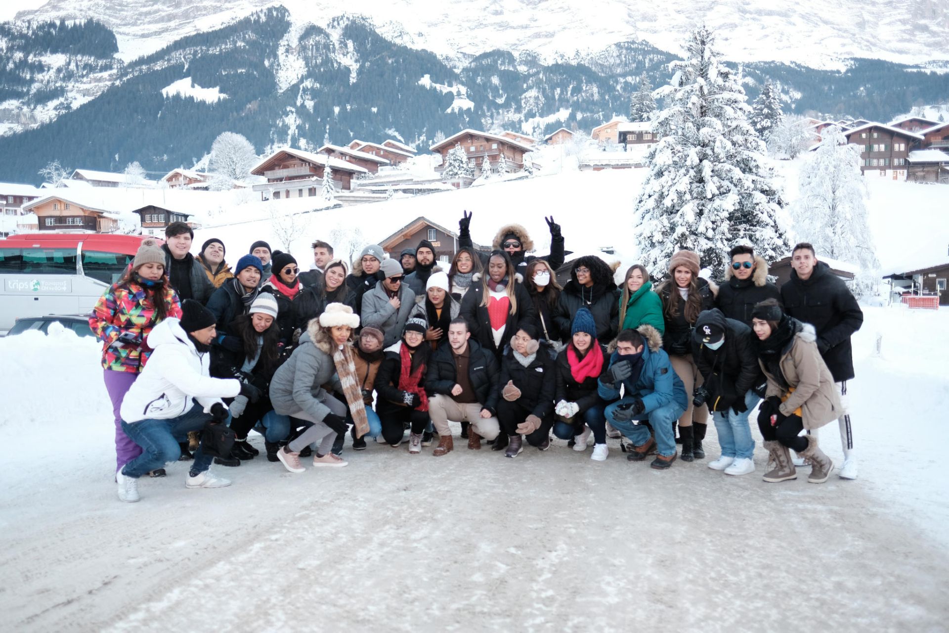 ALPES-Foto Grupal Nieve